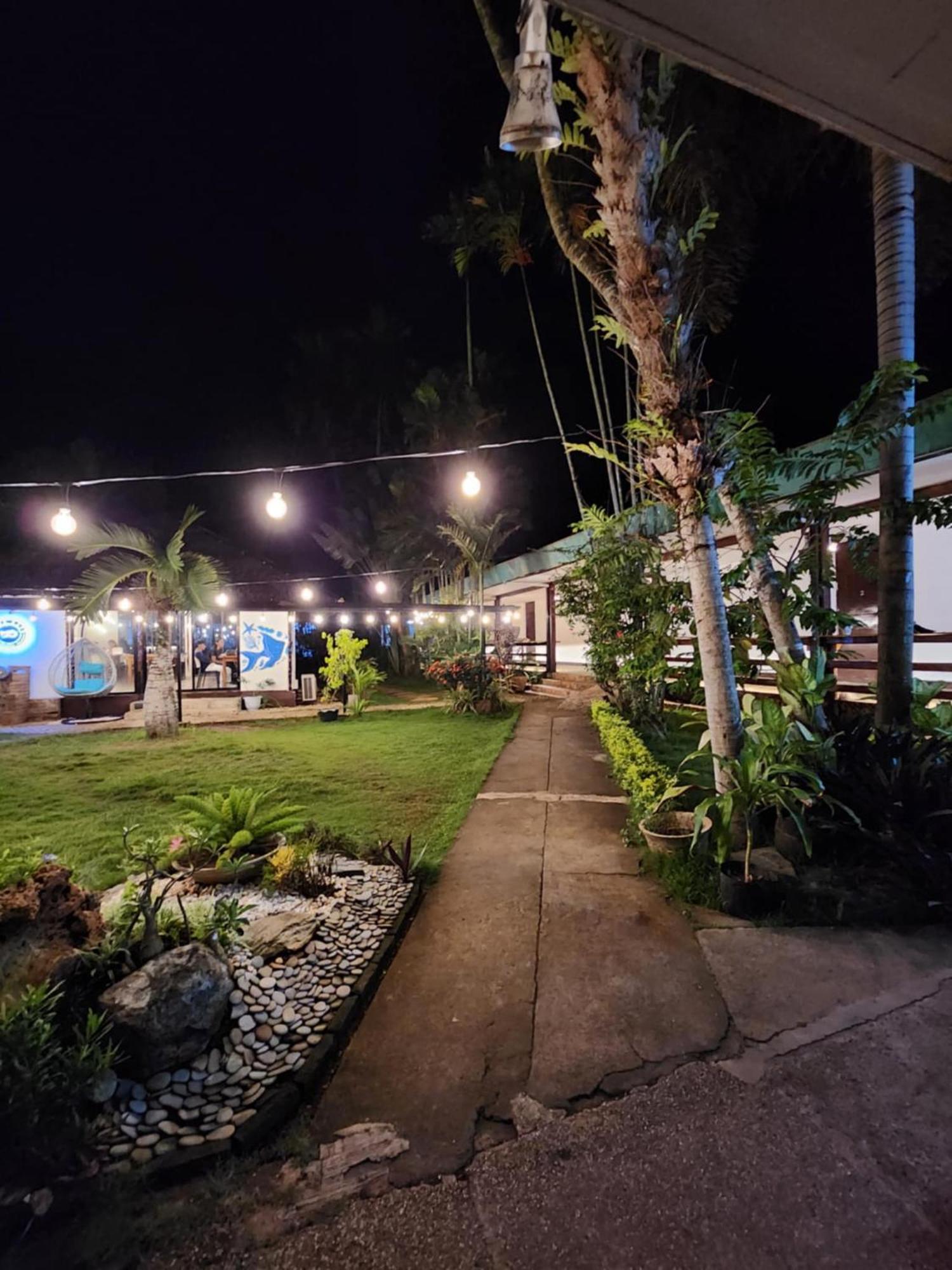 Reef Hostel Пуэрто-Принцеса Экстерьер фото